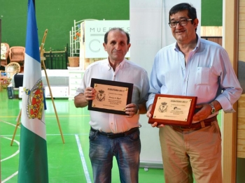 Tamesa recibe el premio como empresa emblemática en el Durufema (IV Feria de la madera y el mueble)